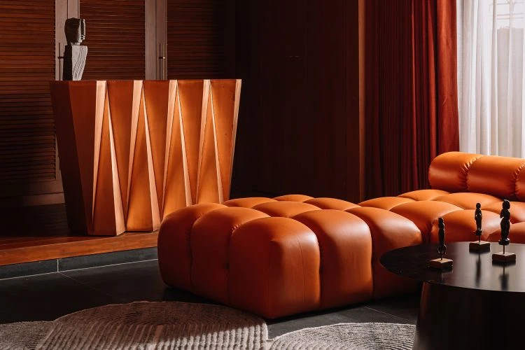 Dume Sculptural Console - Image 4