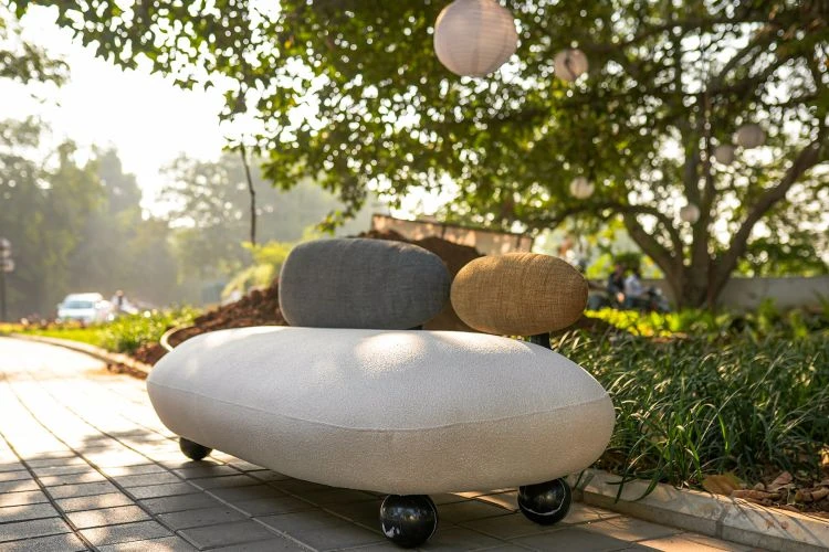 Tama Sofa - Image 17