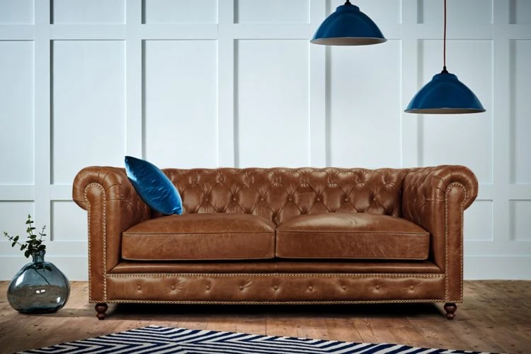 Gentleman’s Club Sofa - Image 17