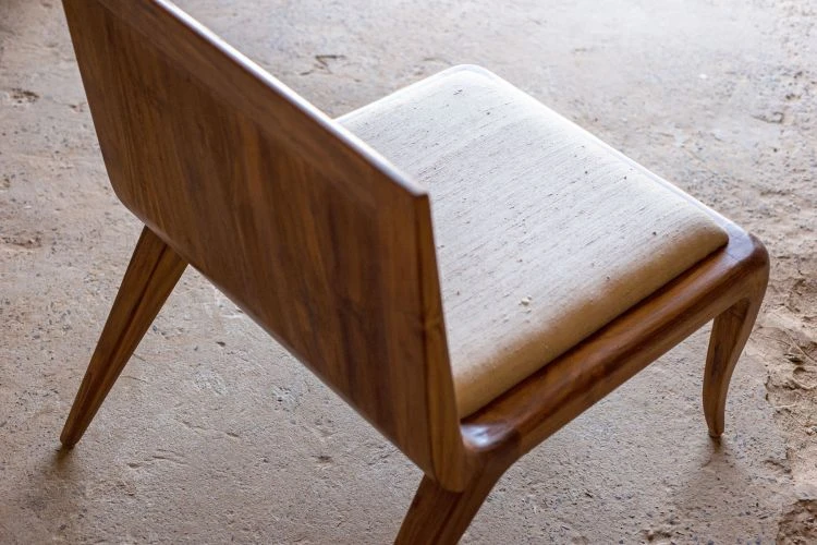 Retro Lounge Chair - Image 3