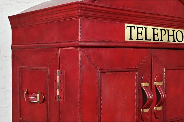 London Telephone Booth Portable Bar - Image 4