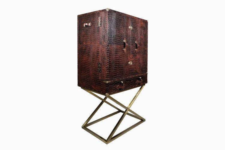 Heritage Trunk Bar On Stand - Image 2